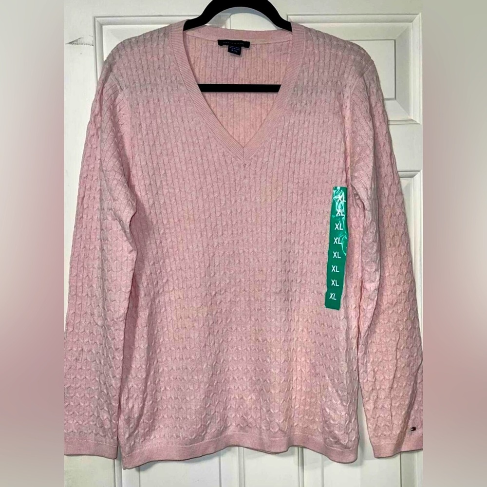 New Tommy Hilfiger Sweater